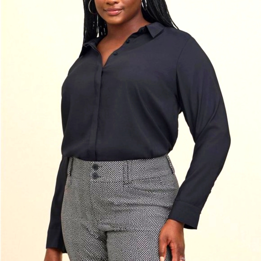 ❤️NWT TORRID SATIN LIZZIE BUTTON FRONT COLLARED NECKLINE BLOUSE PLUS